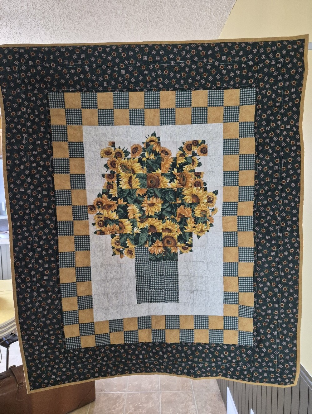 Sunflower Quilted Wallhanging